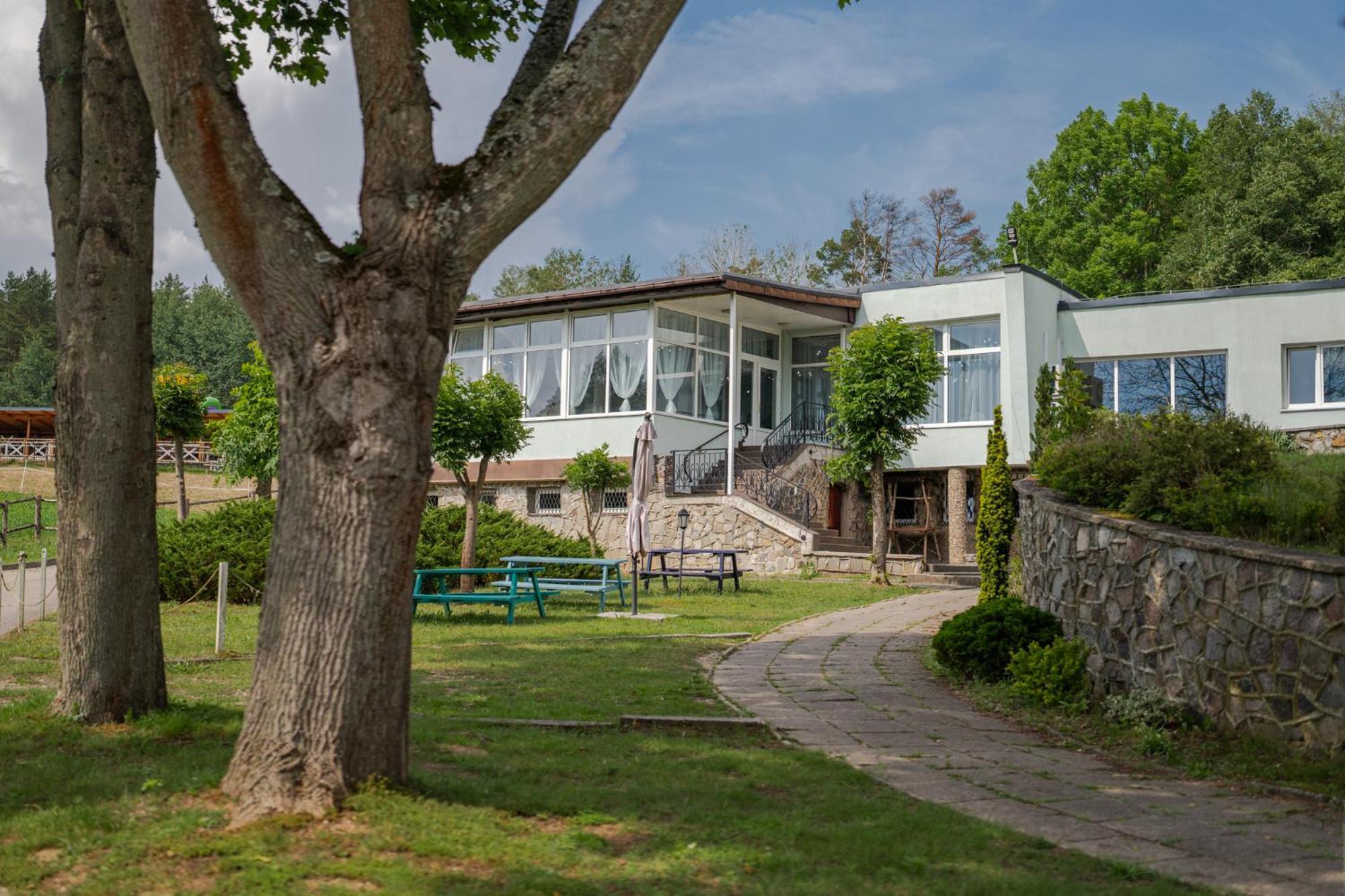 Osrodek Wypoczynkowy Lesne Ustronie Hostel Witnica Bagian luar foto