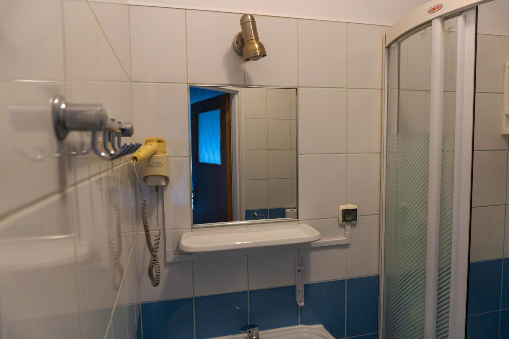 Osrodek Wypoczynkowy Lesne Ustronie Hostel Witnica Bagian luar foto
